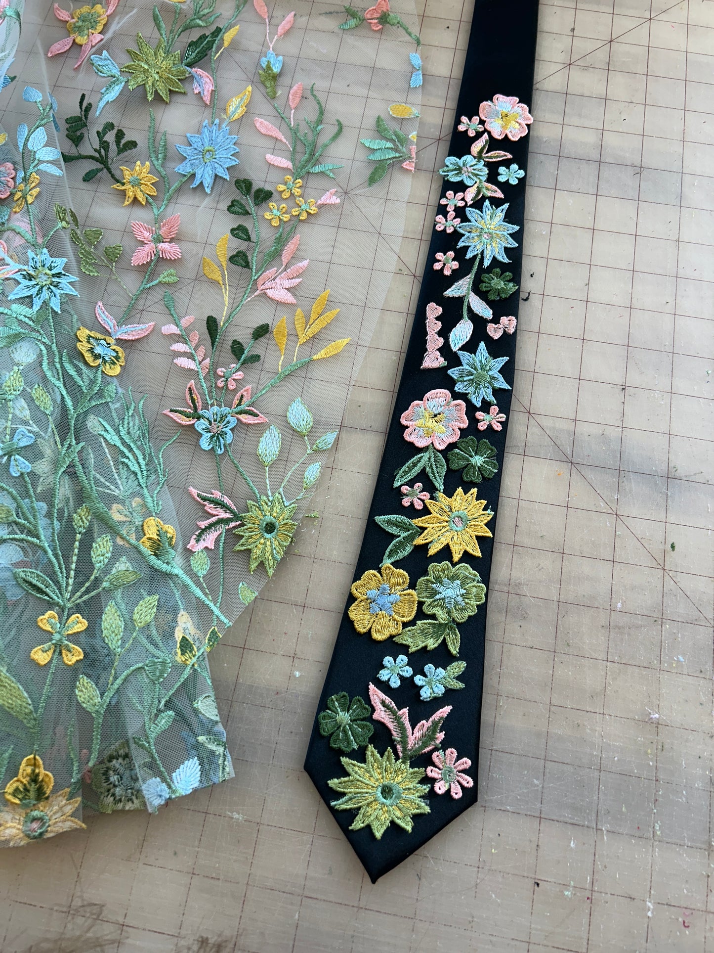 Pink Starry Night | Floral Tie