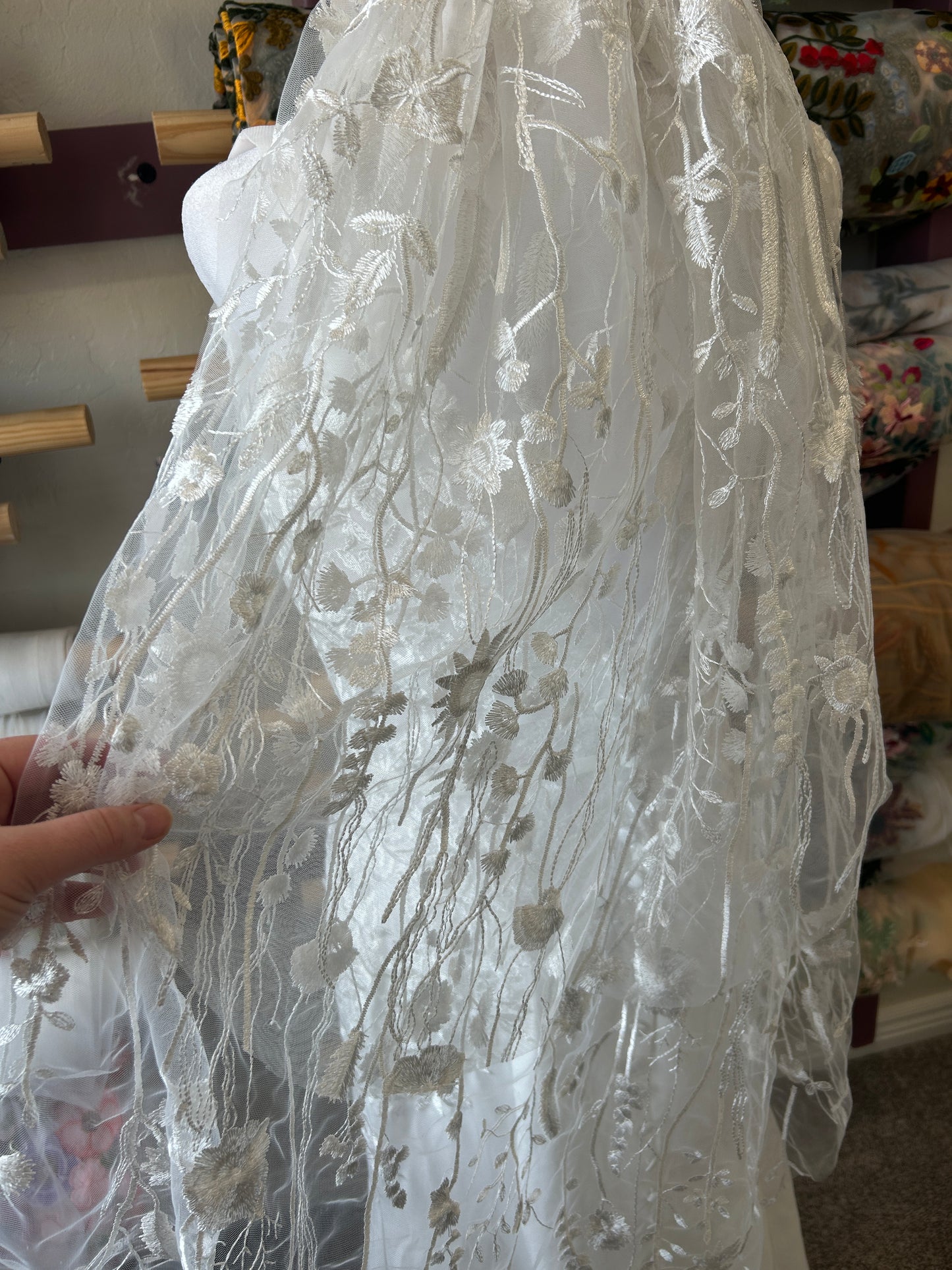 Ivory Wildflower (24"/36") Final Sale, Ready to Ship