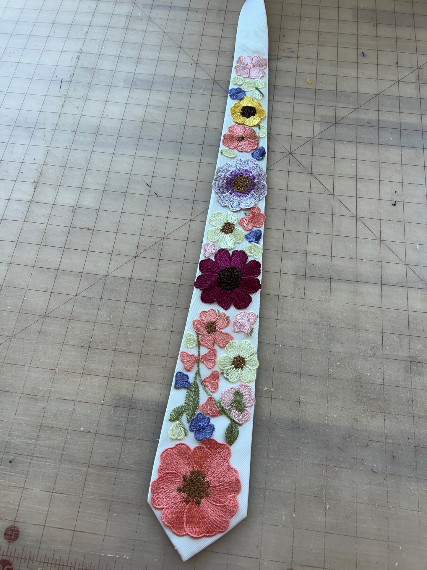 Betty's Garden | Floral Tie
