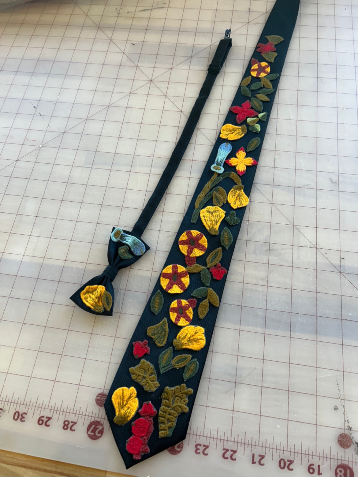 Earth Tones | Floral Tie