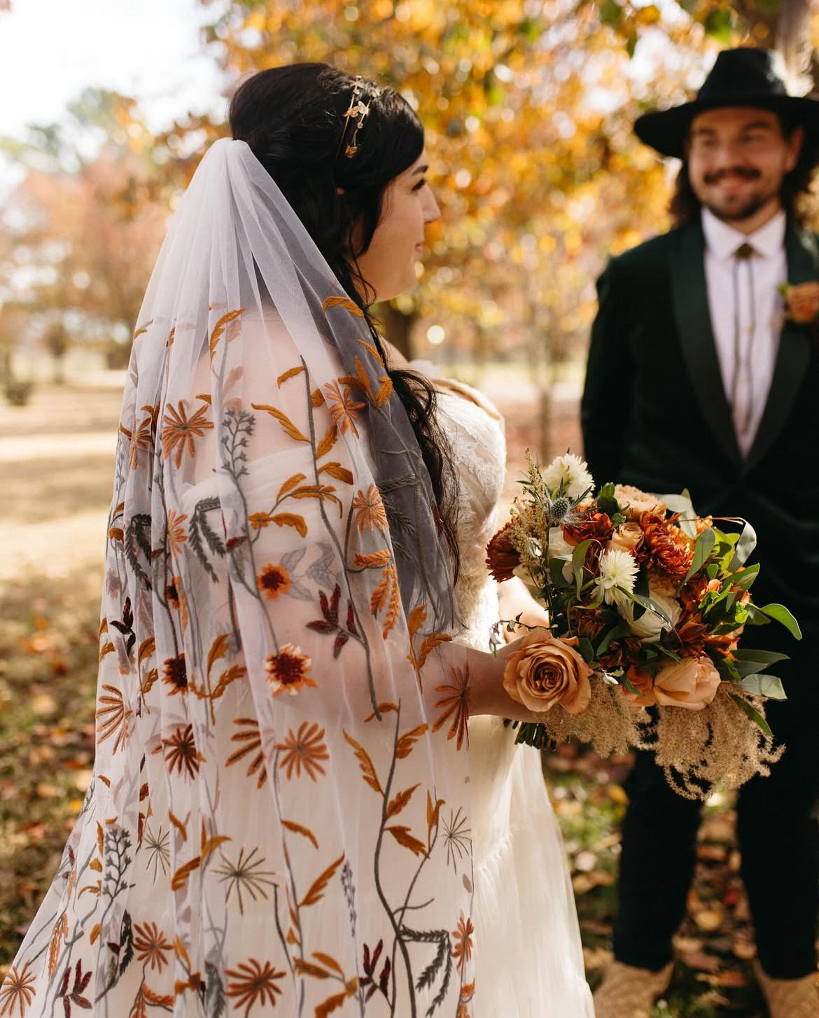 Autumn Leaves Falling | WHITE TULLE | Floral Wedding Veil