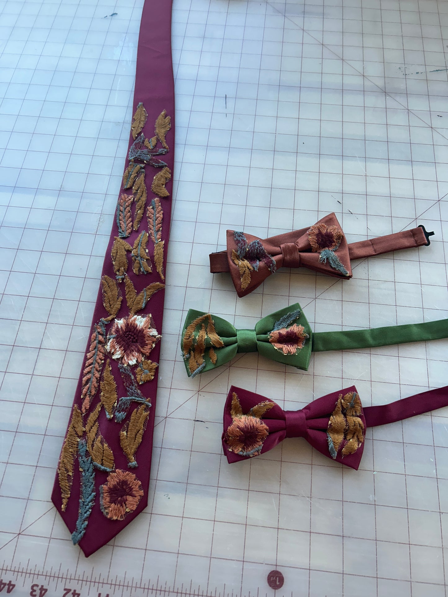 Autumn Leaves Falling | Floral  Bow Ties