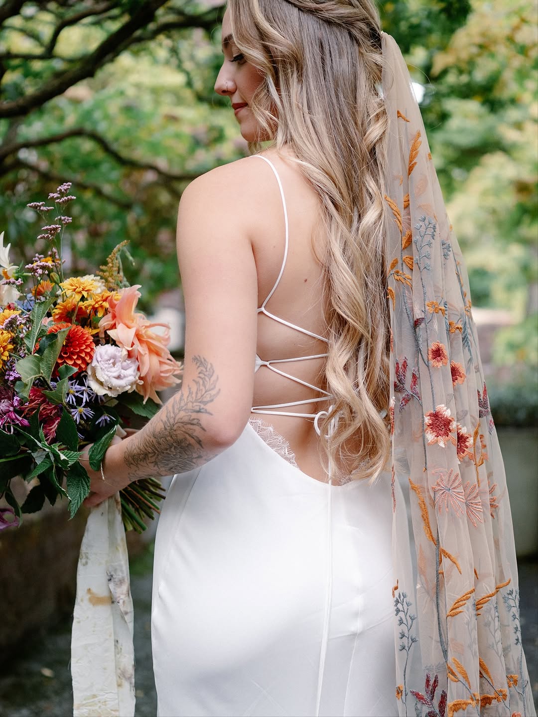 Autumn Leaves Falling Veil | TAN TULLE