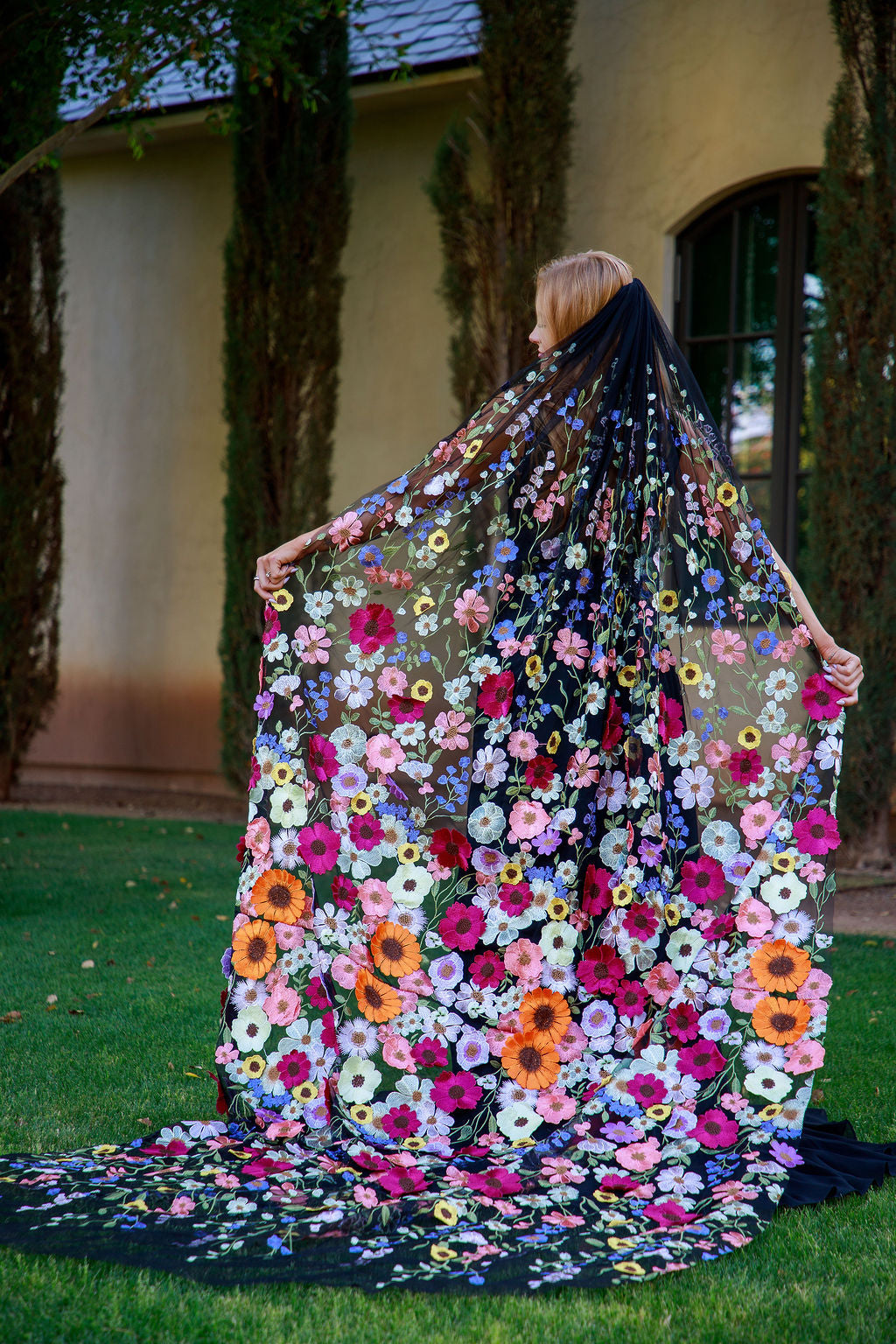 Betty's Garden | BLACK TULLE | Floral Wedding Veil