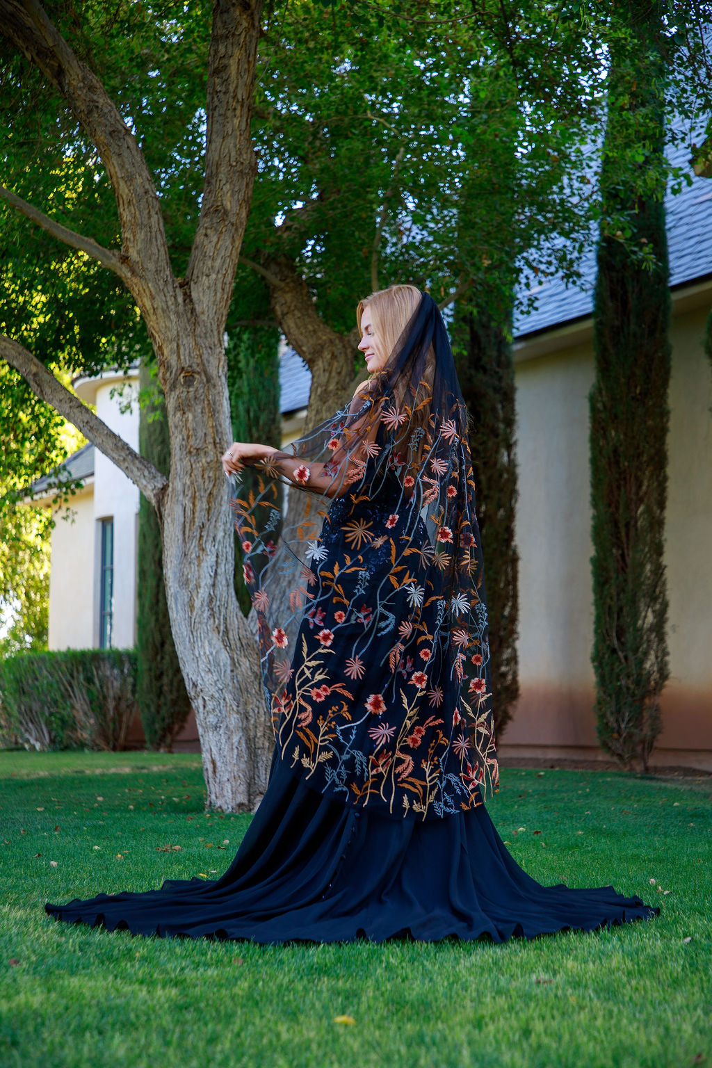 Autumn Leaves Falling | BLACK TULLE | Floral Wedding Veil