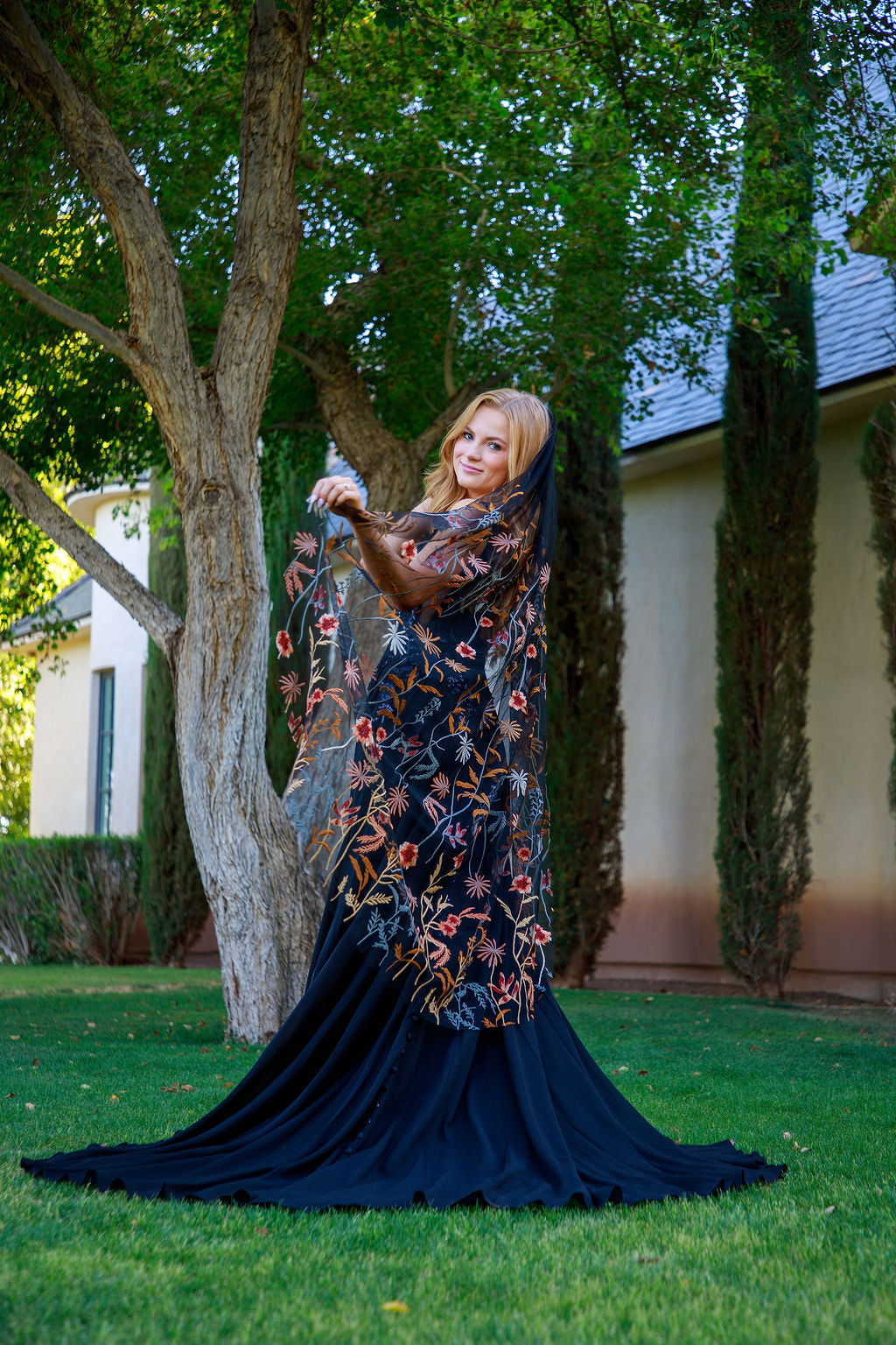 Autumn Leaves Falling | BLACK TULLE | Floral Wedding Veil