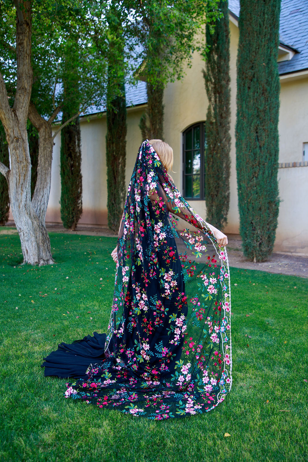 Jewel | BLACK TULLE | Floral Wedding Veil