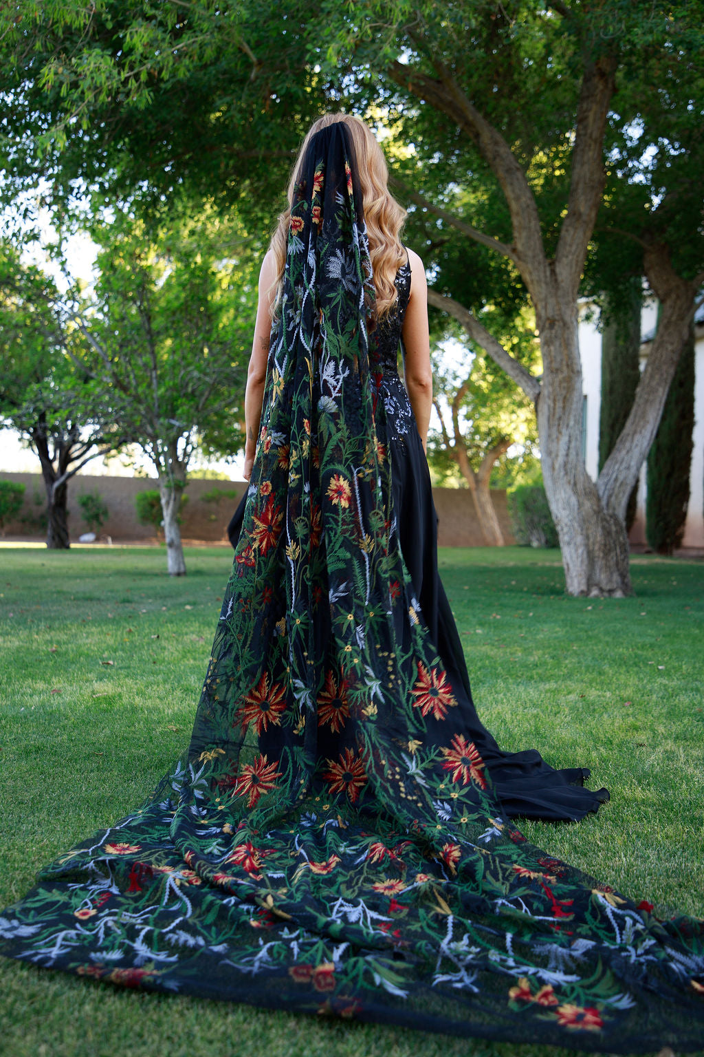 Enchanted Forest | BLACK TULLE | Floral Wedding Veil
