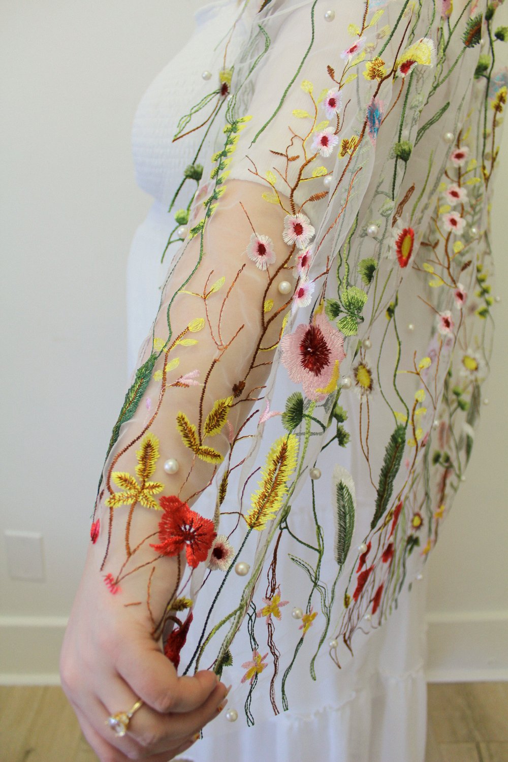 VIBRANT WILDFLOWER: Bridal Veil, Embroidered Flower Veil, Floral