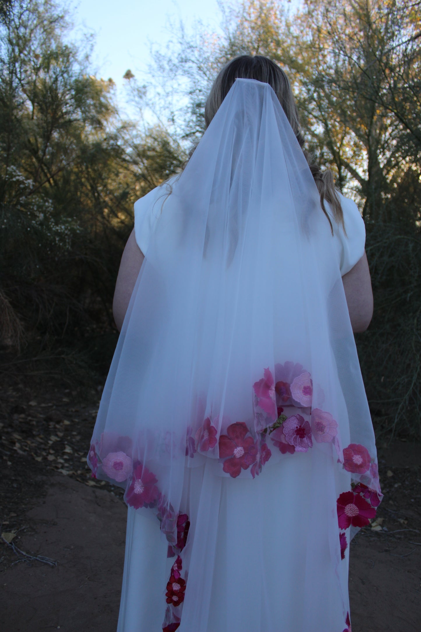 Flamingo Pink Drop Edge | 3D Floral Veil