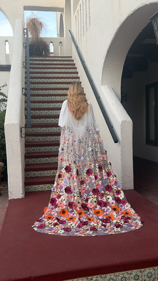 Betty's Garden Cape | Floral Wedding