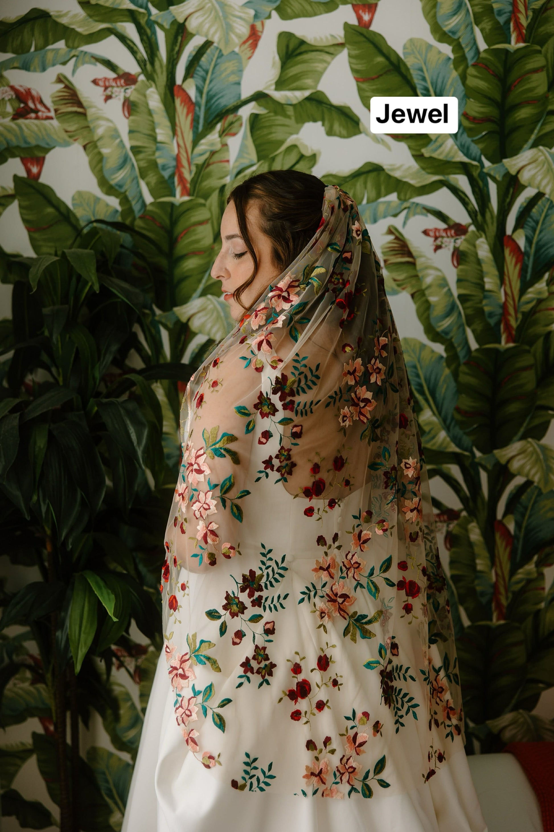 Jewel, Autumn Floral embroidery wedding veil. Photographer, Emma Peterson 