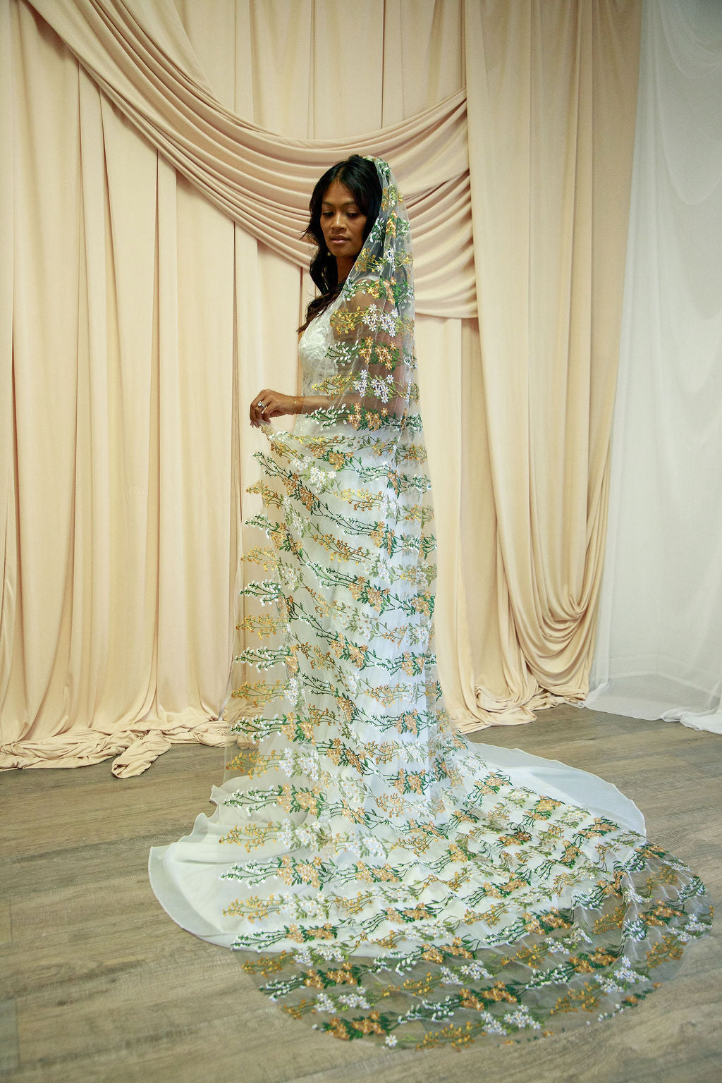 Harvest Daisies | Floral Wedding Veil