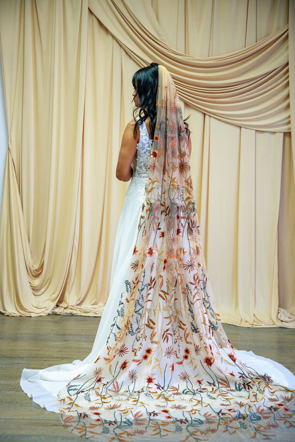 Autumn Leaves Falling Veil | TAN TULLE | Floral Wedding Veil