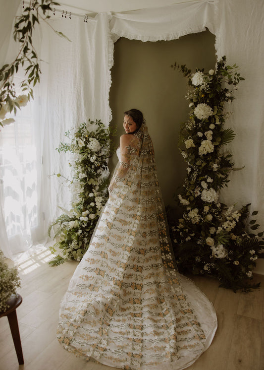 Harvest Daisies | Floral Wedding Veil