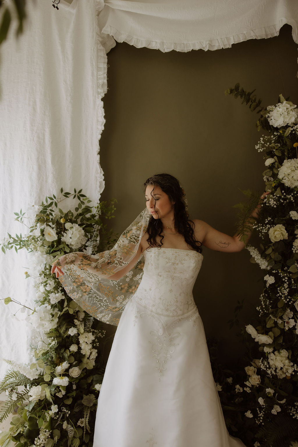 Harvest Daisies | Floral Wedding Veil