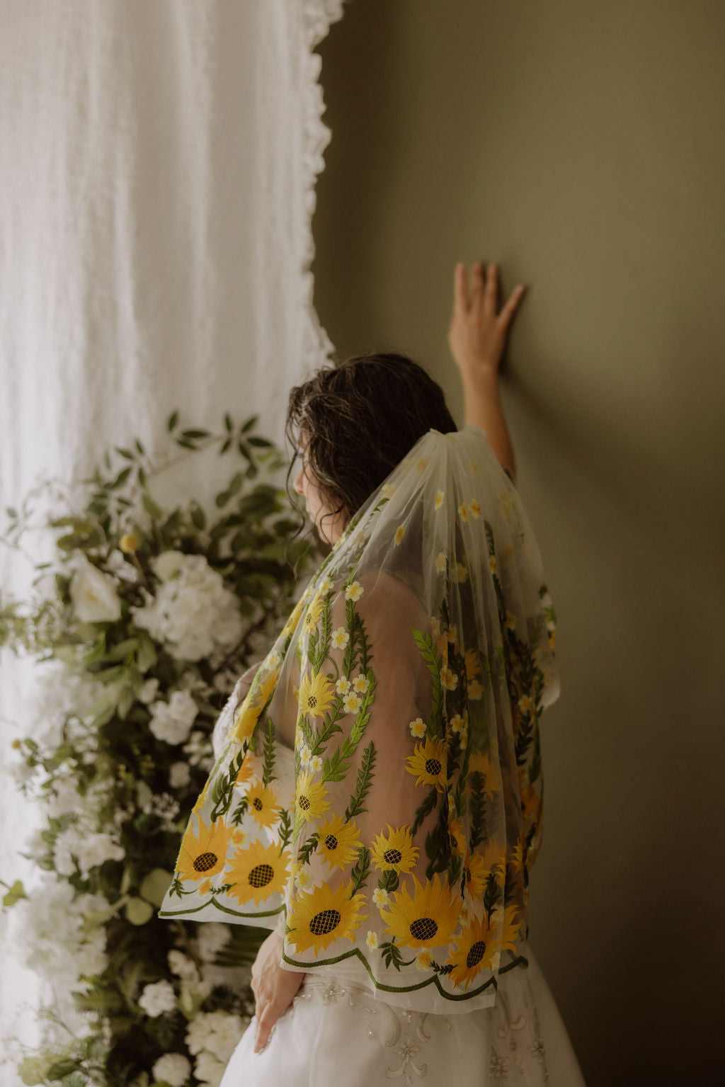Shortie Wild Sunflower | Floral Wedding Veil