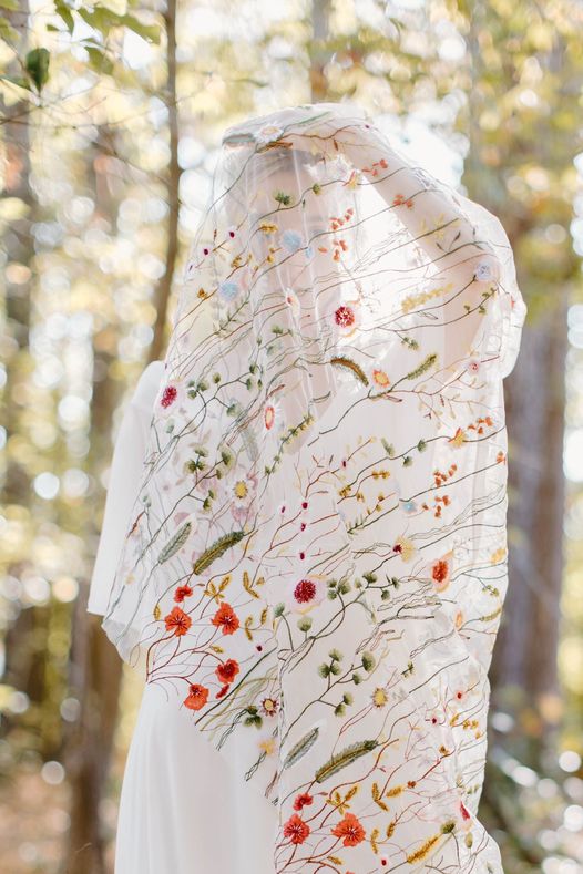 MUTED WILDFLOWER: Bridal Veil, Embroidered Flower Veil, Floral