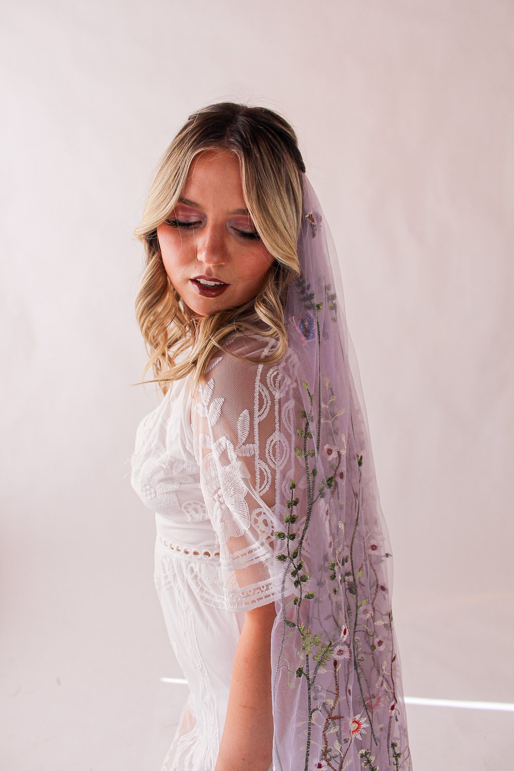 New Embroidered Lace Floral Lilac Violet Tulle Hooded Veil Wedding Cape  Bridal Veil Cathedral Bridal Cloak Lilac Tulle Floral Lace Cape 
